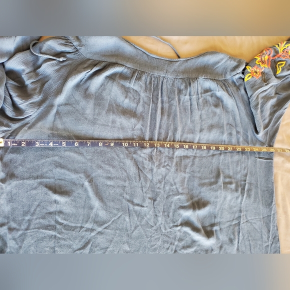 St. John's Bay Blue Boho V-Neck Tunic Top Flower Embroidery Women's Size 2X - Picture 7 of 12